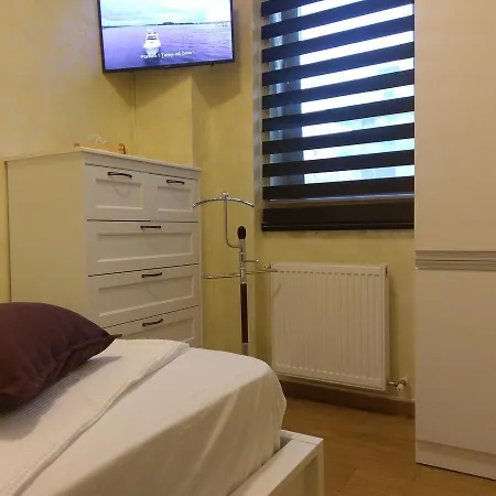 Loft Summerlandromania מאמאיה